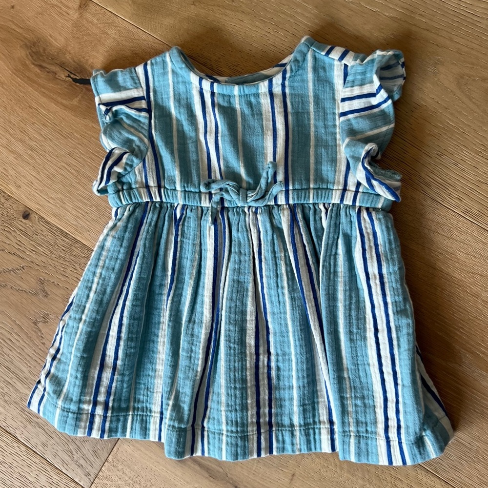 Hanna Andersson Muslin Flutter Sleeve Dress